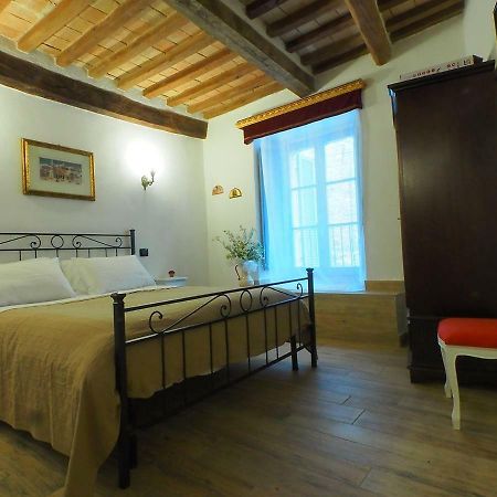 Affittacamere In Centro Gubbio Luaran gambar