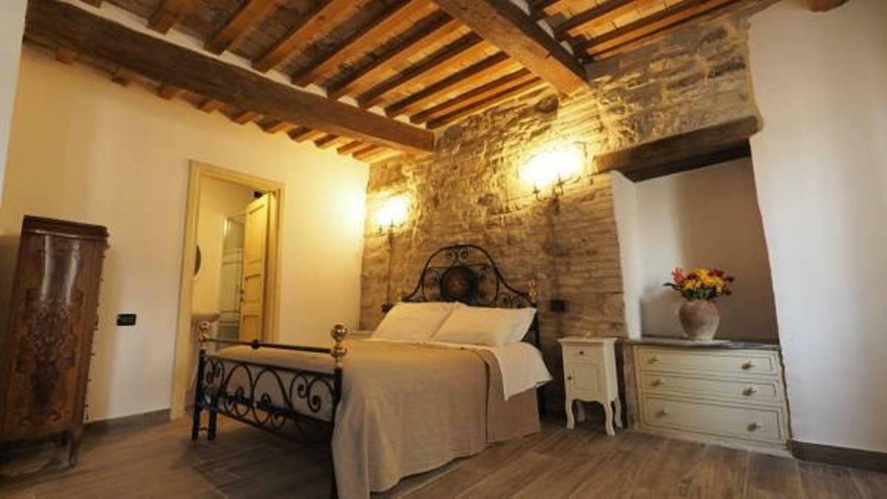 Affittacamere In Centro Gubbio Luaran gambar