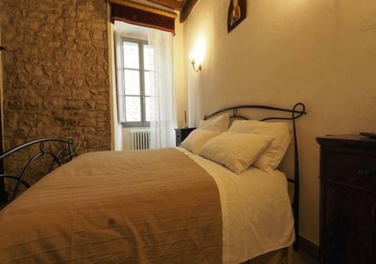Affittacamere In Centro Gubbio Luaran gambar