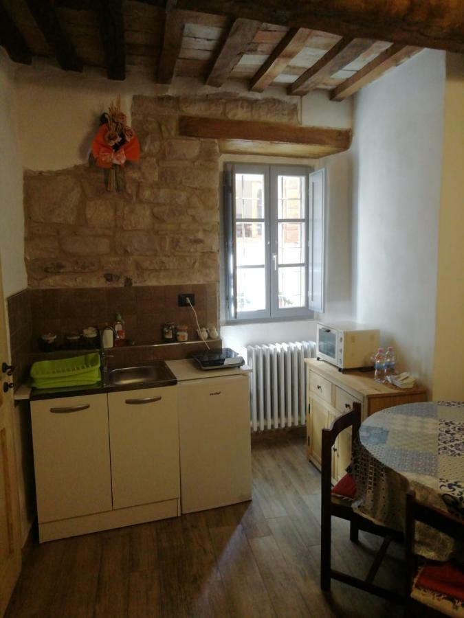 Affittacamere In Centro Gubbio Luaran gambar
